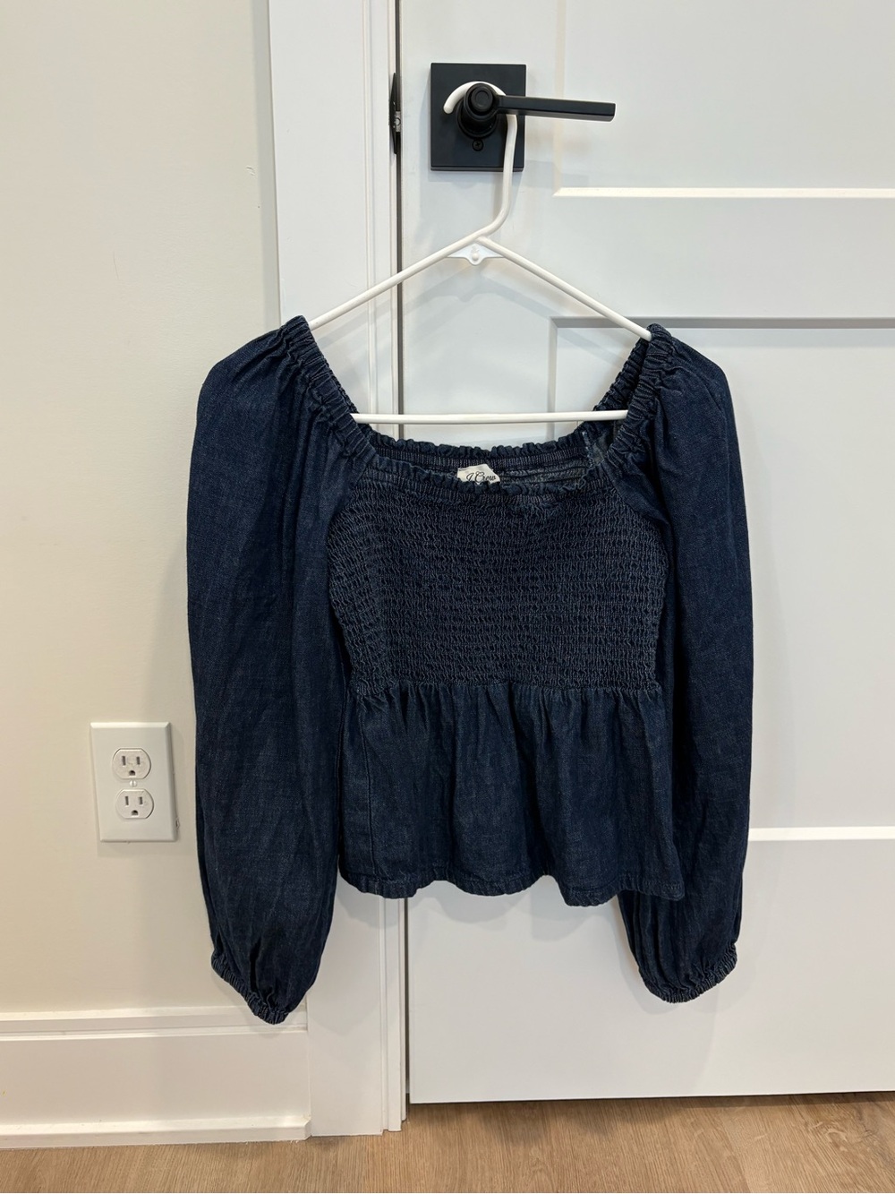 J.Crew Puff Sleeve Chambray Smocked Top Size Small - Picture 2 of 7